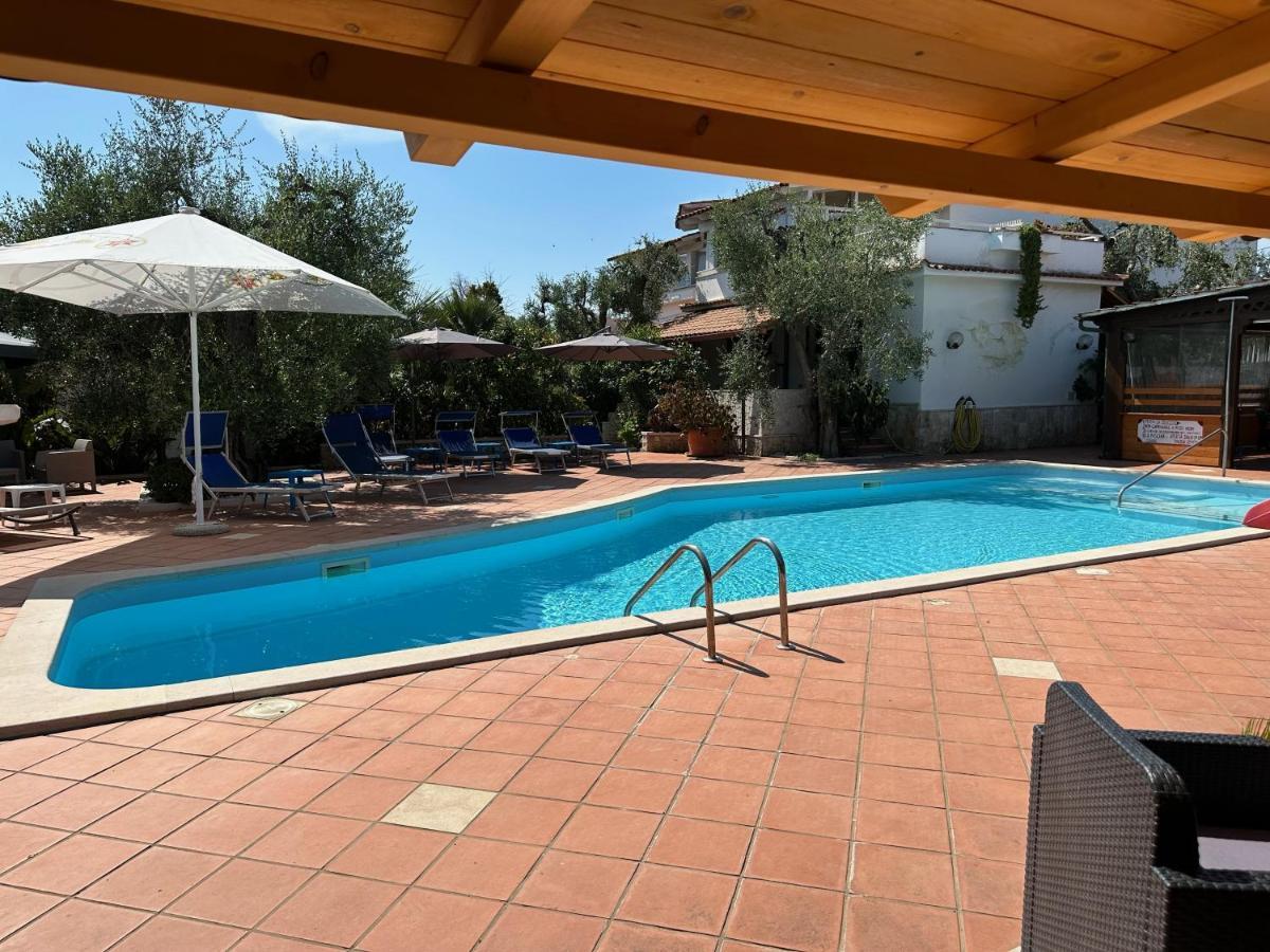 Villa Monica Appartamenti Vieste Exteriér fotografie